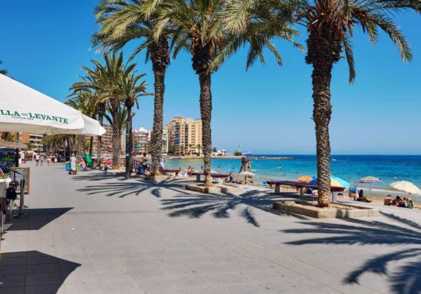 Top Floor Spacious Apartment With Roof Terrace Alicante Exteriér fotografie
